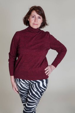 Şık büyükanne. Şık ve ince kadın her yaşta.