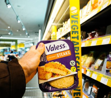 Alman süpermarkette Edeka vejetaryen ve vegan gıda satın