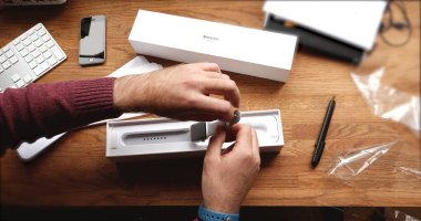 POV unboxing ve ilk çalışma Apple Watch serisi 3