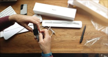 POV unboxing ve ilk çalışma Apple Watch serisi 3