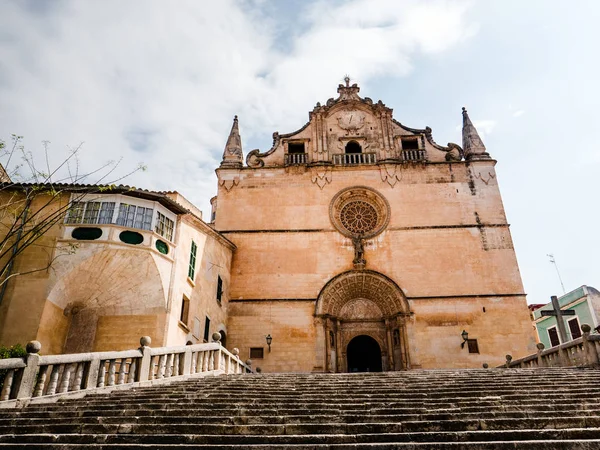 Fachada da igreja Sant Miquel em Felanitx, Palma, Espanha — Fotografia de Stock