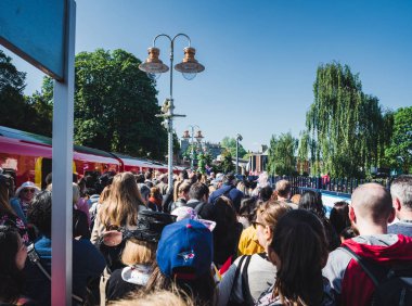 Windsor tren istasyonuna royal düğün evlilik Prens Harry için bir