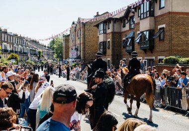 Royal Düğün atmosferde Windsor polis ata 