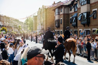 Royal Düğün atmosferde Windsor polis ata 