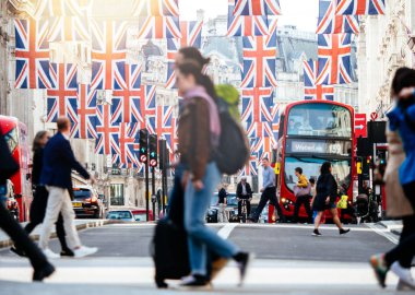 Regent Street Union Jack bayrakları
