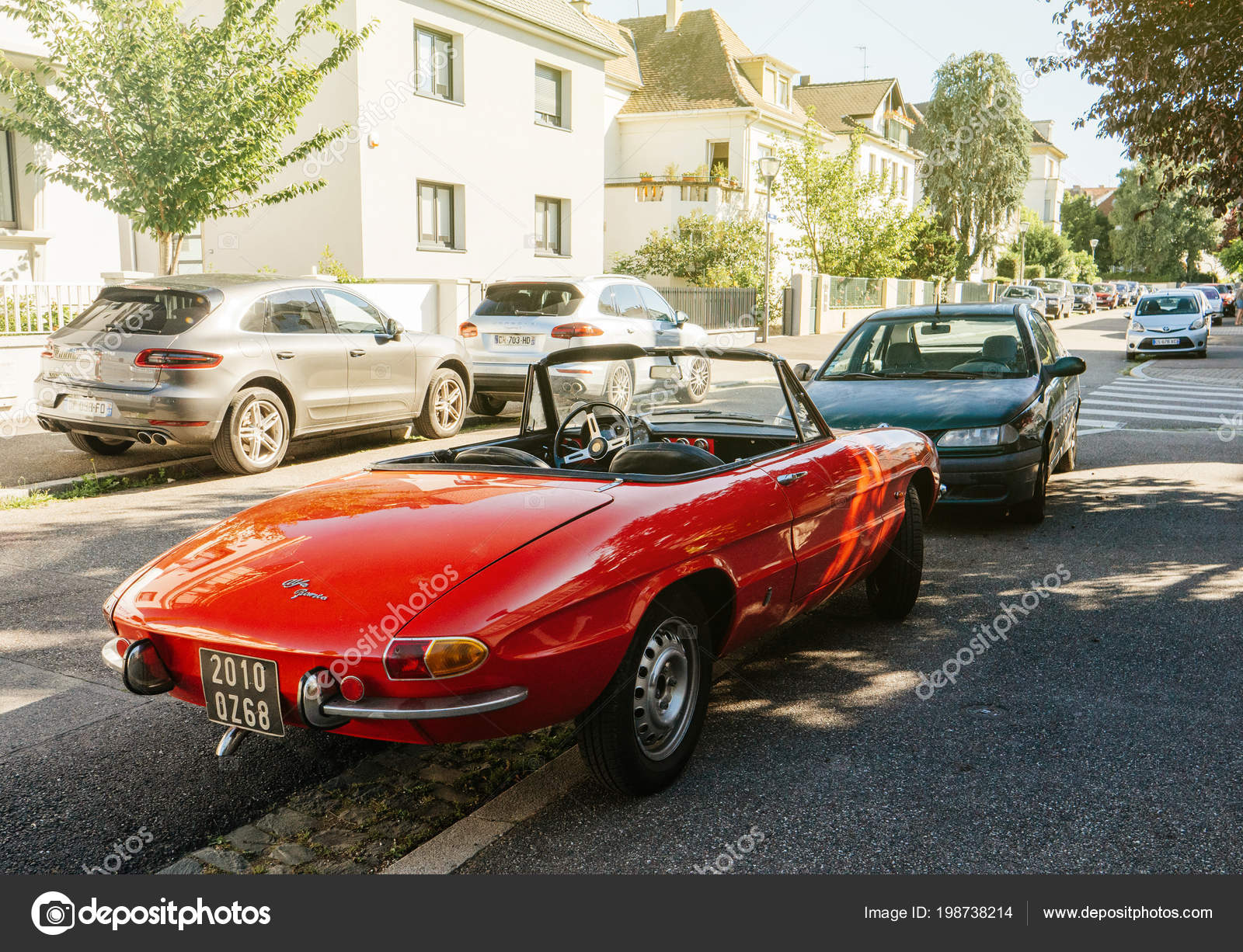 Vintage Alfa Romeo >> Strasbourg France Jun 2017 Beautiful Vintage Alfa Romeo Vintage Alfa Romeo >> Strasbourg France Jun 2017 Beautiful Vintage Alfa Romeo
