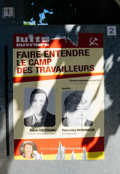 Cartazes Eleição legislativa francesa Lutte Ouvriere — Fotografia de Stock
