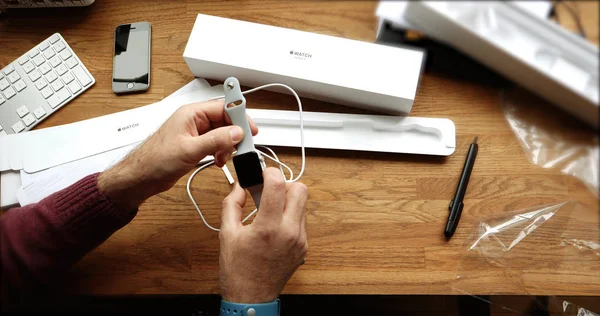 POV unboxing ve ilk çalışma Apple Watch serisi 3