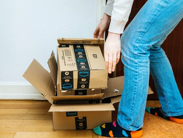 Amazon karton atık kutuları 