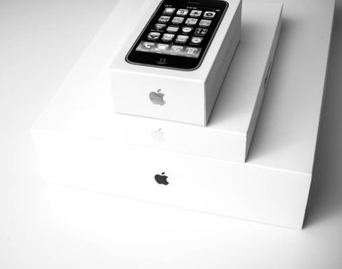 Apple Macbook Pro dizüstü bilgisayar unboxing