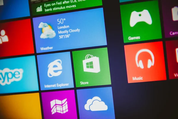 París Francia Ene 2015 Windows Pantalla Principal Con Todas Las — Foto de Stock