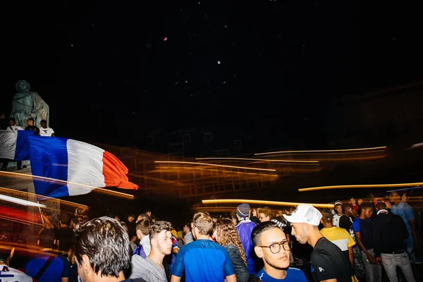 Strasbourg Francia Julio 2018 Senderos Sobre Ambiente Feliz Central Place —  Fotos de Stock