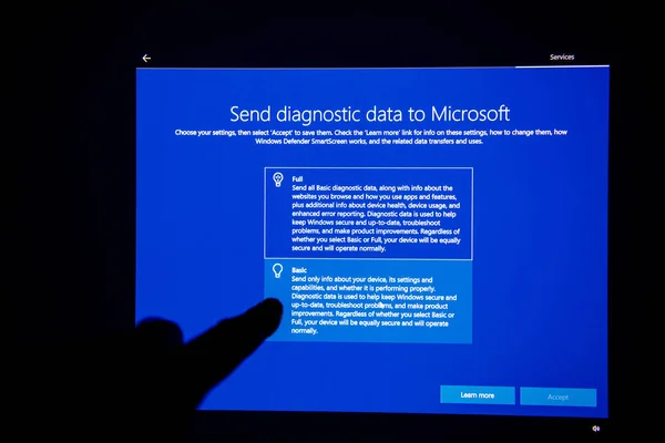 London United Kingdom Jul 2018 Send Basic Diagnostic Data Microsoft — Stock Photo, Image