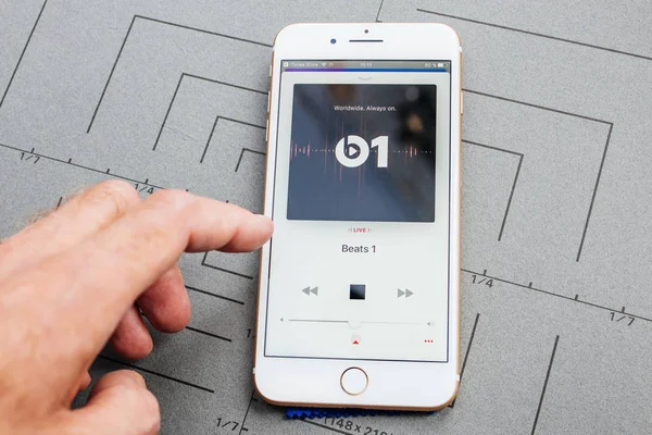 Apple iphone app Plus uygulama yazılım