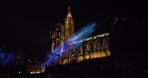 Christmas Market Atmosphere France Strasbourg Decorated Buildings Lights Angels Notre — Stock Video