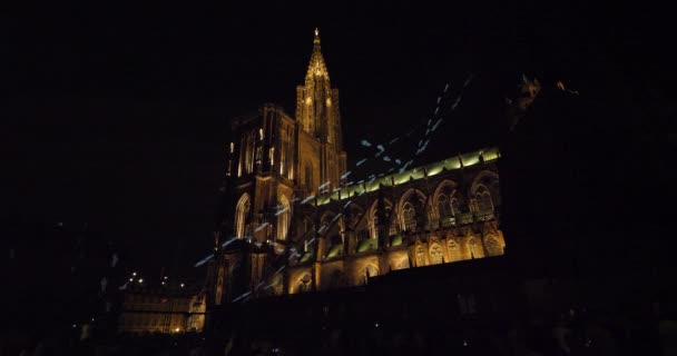 Рождественский Рынок Атмосфера Франции Страсбург Украшенными Зданиями Огнями Ангелами Собором — стоковое видео