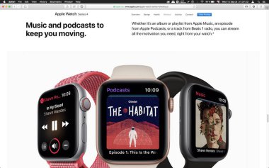 London, Büyük Britanya - 12 Eylül 2018: Apple bilgisayarlar ürün lansmanı sonra bilgisayar Macbook ekranda görülen müzik Apple Watch giyilebilir bilgisayar,