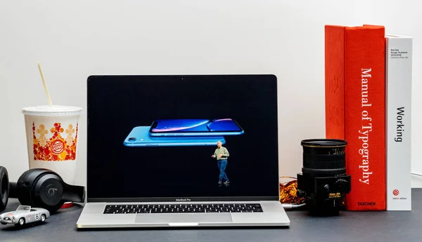 Londra Settembre 2018 Apple Computer Sito Internet Pollici 2018 Macbook — Foto Stock