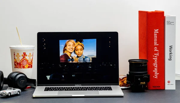 Londen September 2018 Apple Computers Internetwebsite Inch 2018 Macbook Retina — Stockfoto