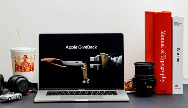 Londra Settembre 2018 Apple Computers Sito Internet Pollici 2018 Macbook — Foto Stock