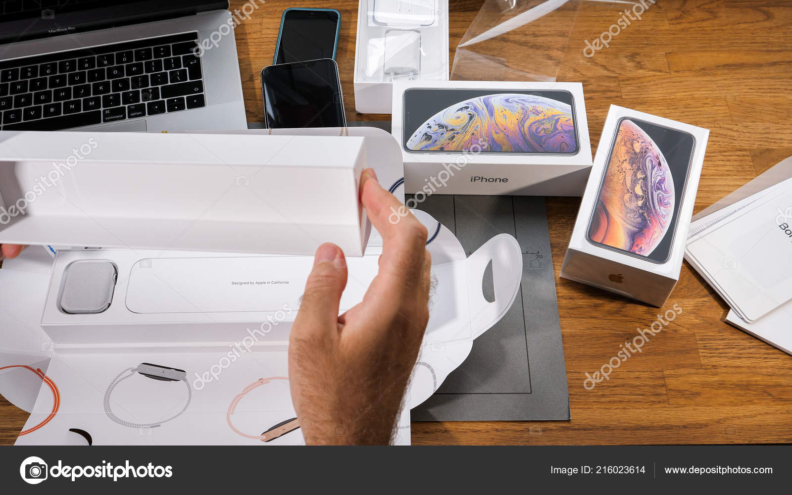 series 4 silver aluminum case seashell sport loop