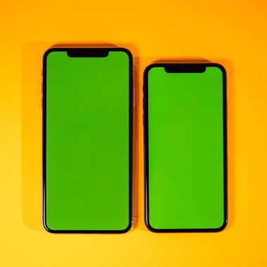Smartphone telefon canlı arka plan yeşil chroma anahtar karşı