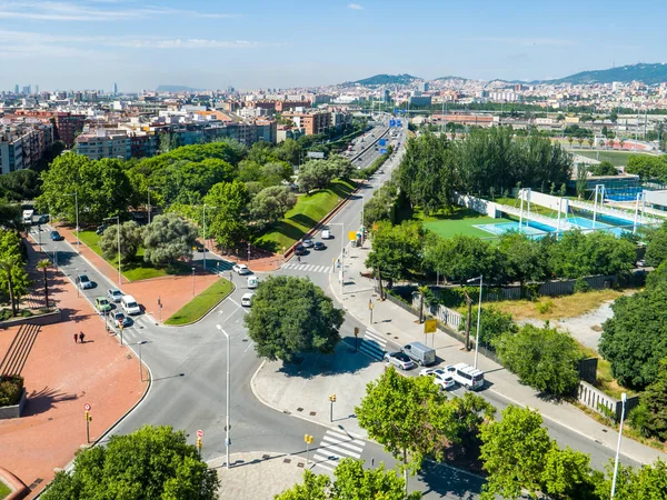 Αεροφωτογραφία της Βαρκελώνης της Ισπανίας με τον αυτοκινητόδρομο ένα — Φωτογραφία Αρχείου