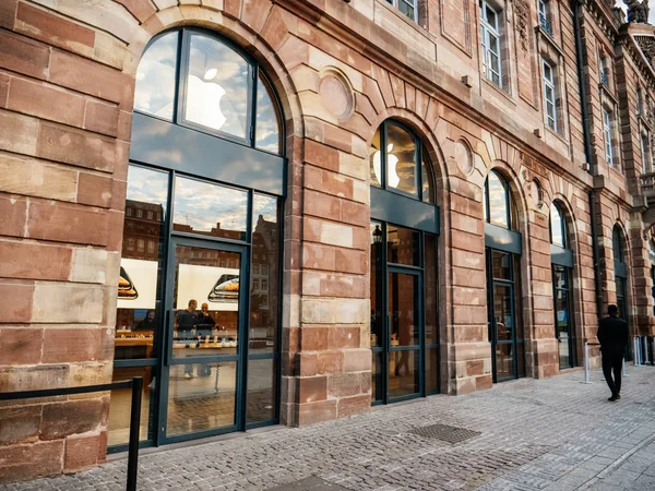 Strasbourg França Oct 2018 Entrada Vazia Dos Computadores Apple Store — Fotografia de Stock