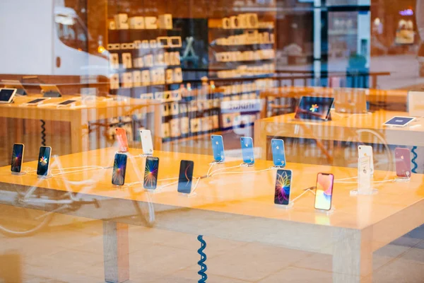 Strasbourg Francia Octubre 2018 Objeto Héroe Del Último Teléfono Inteligente — Foto de Stock