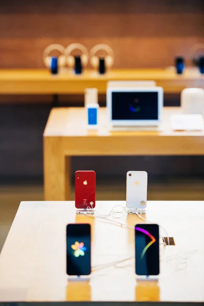 Strasbourg Frankrike Okt 2018 Framifrån Den Senaste Iphone Smartphonen Apple — Stockfoto