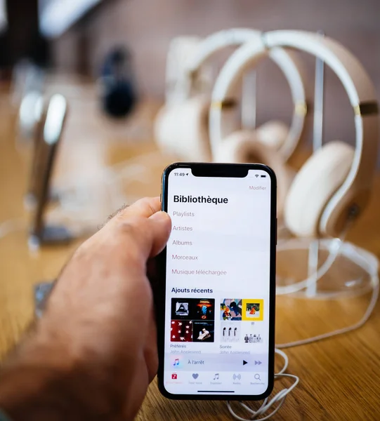 Paris Fransa Ekim 2018 Apple Müzik App Birden Çok Kablosuz — Stok fotoğraf