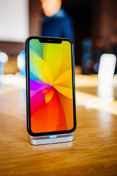 Paris Fransa Ekim 2018 Yeni Iphone Akıllı Telefon Apple Store — Stok fotoğraf