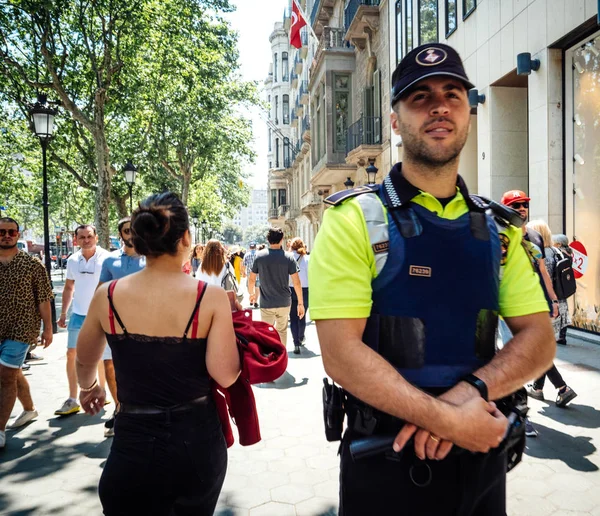 Vigilancia policial seguridad vial en España, Barcelona — Foto de Stock