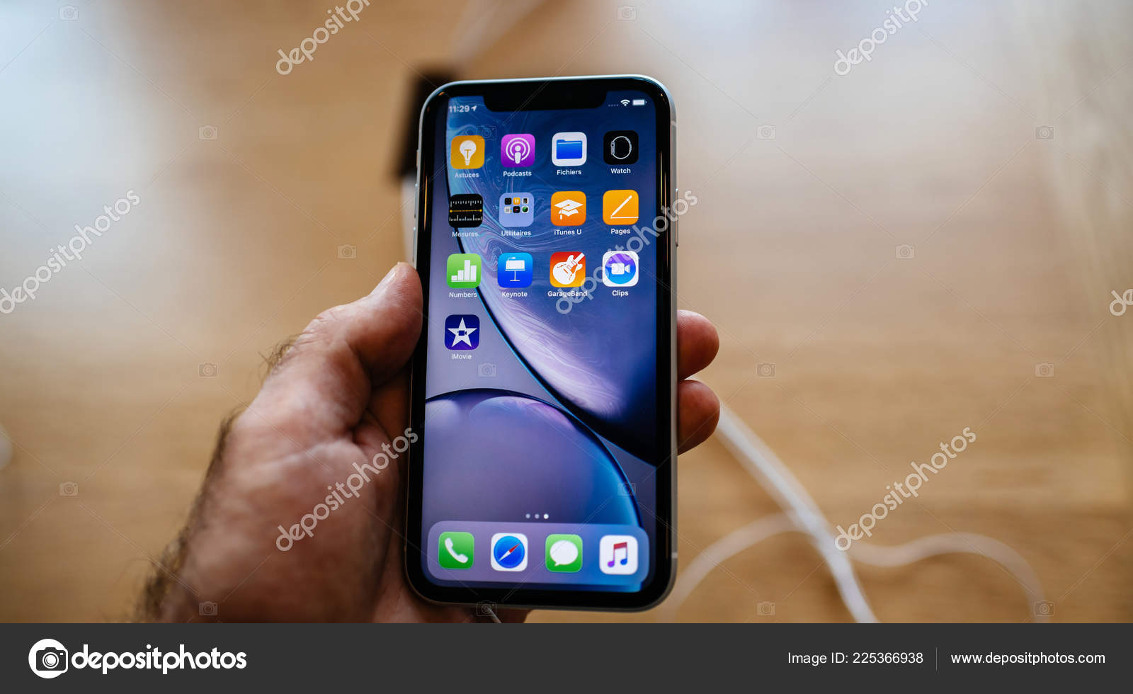 Paris France Oct 2018 New Iphone Smartphone Apple Store Computers