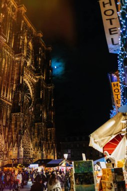 Notre-Dame Katedrali, Maison Kammerzell dolunay ve Noel 
