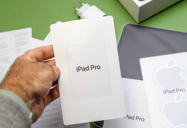 Yeni Apple bilgisayarlar Pro tablet ipad