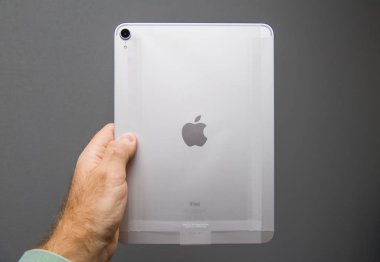 Yeni Apple bilgisayarlar Pro tablet ipad