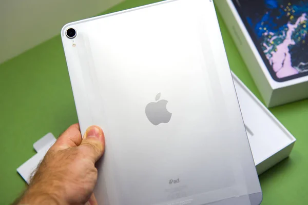 Nové počítače Apple ipad Pro tablet — Stock fotografie