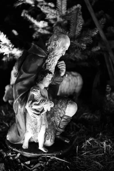 Nativity manger scene in Notre-Dame Cathedral — Stock Photo, Image