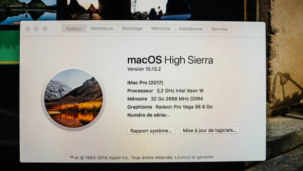 À propos de cette information Mac de la nouvelle puissante Apple iMac Pro wo — Photo