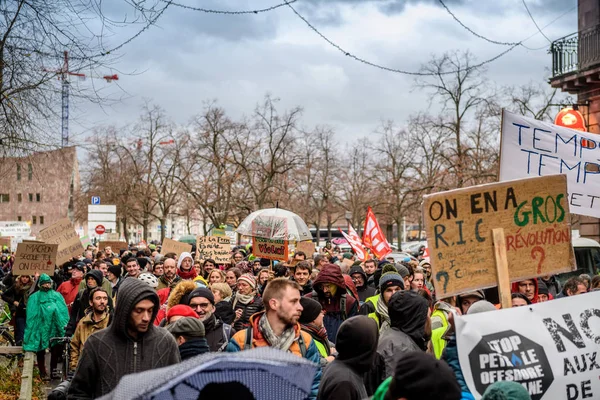 Marche Pour Le Climat marcha proteger em pessoas de rua francesas com — Fotografia de Stock