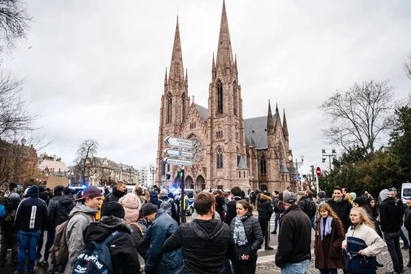 Rowd gathering in Central Strasbourg — Stock Photo, Image