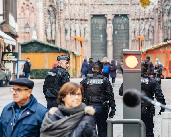 Vigilancia del centro de Estrasburgo tras atentado terrorista — Foto de Stock