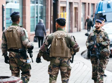 Polis Strasbourg Fransa sonra Noel ma terörist saldırılar