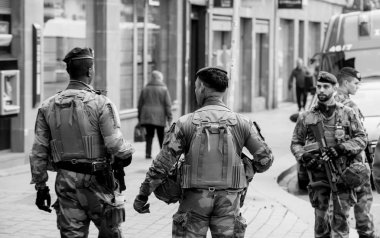 Polis Strasbourg Fransa sonra Noel ma terörist saldırılar