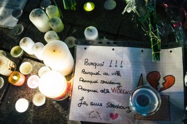 Je suis Strasbourg mesaj Noel m terörist saldırıdan sonra