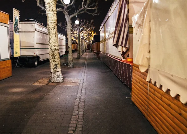Empty closed christmas market stalls in Strasbourg after attacks — Stock Photo, Image