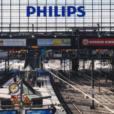 Hamburg Hauptbahnhof geniş iç