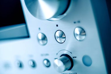 Birden çok düğme ve düğmeleri ile Hi-Fi amplifikatör