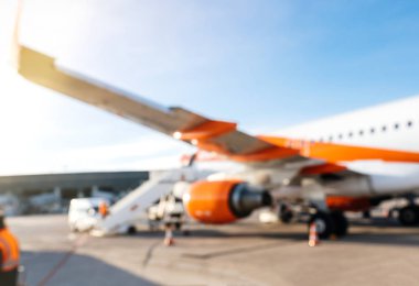 Ufuk Uluslararası Havaalanı'nda modern uçak görünümünü